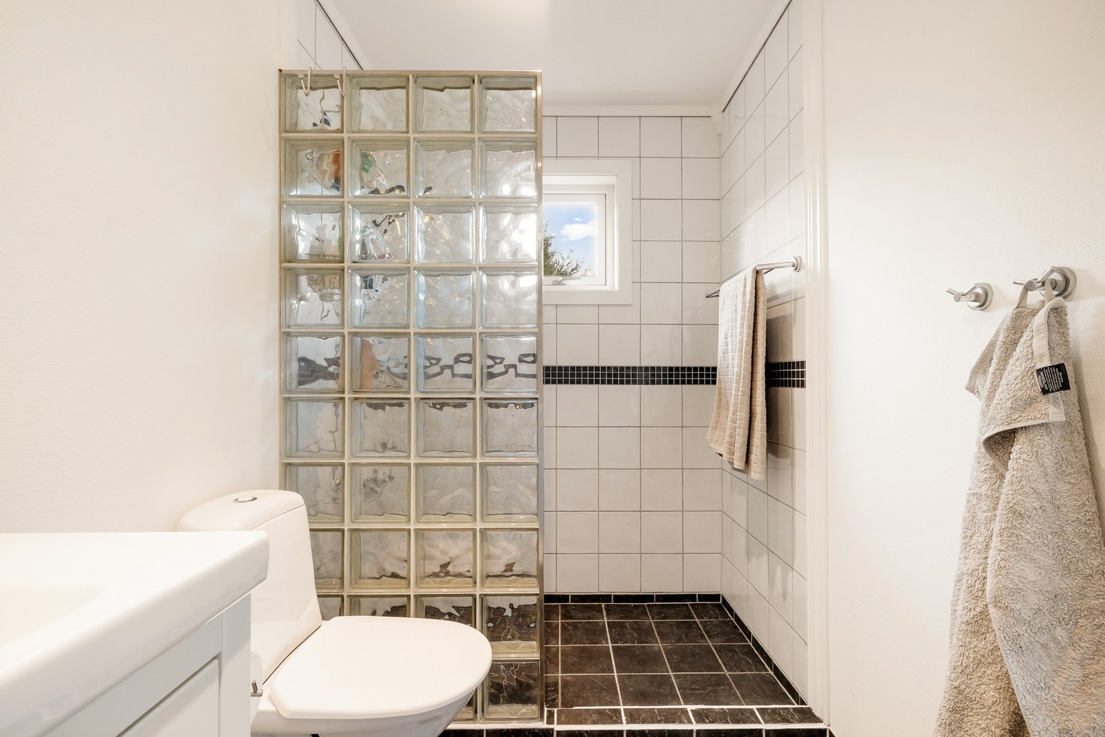 Romslig dusjsone Galleribilde