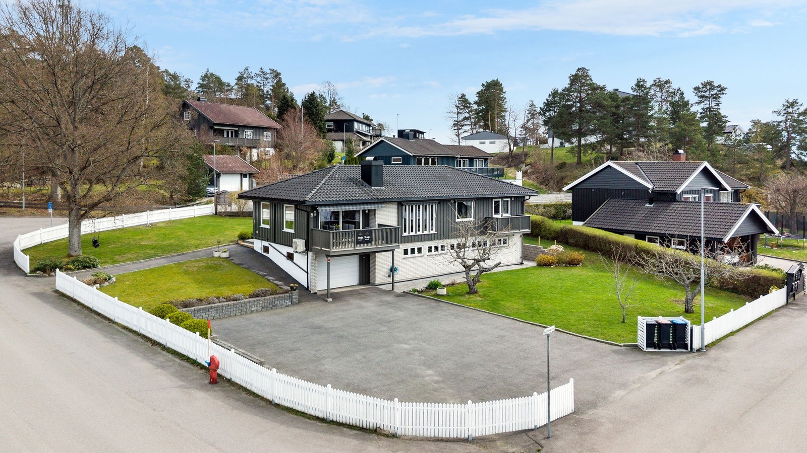 Velkommen til Rugdeveien 5 - presentert av Siri Istre v/PrivatMegleren Larvik. Galleribilde