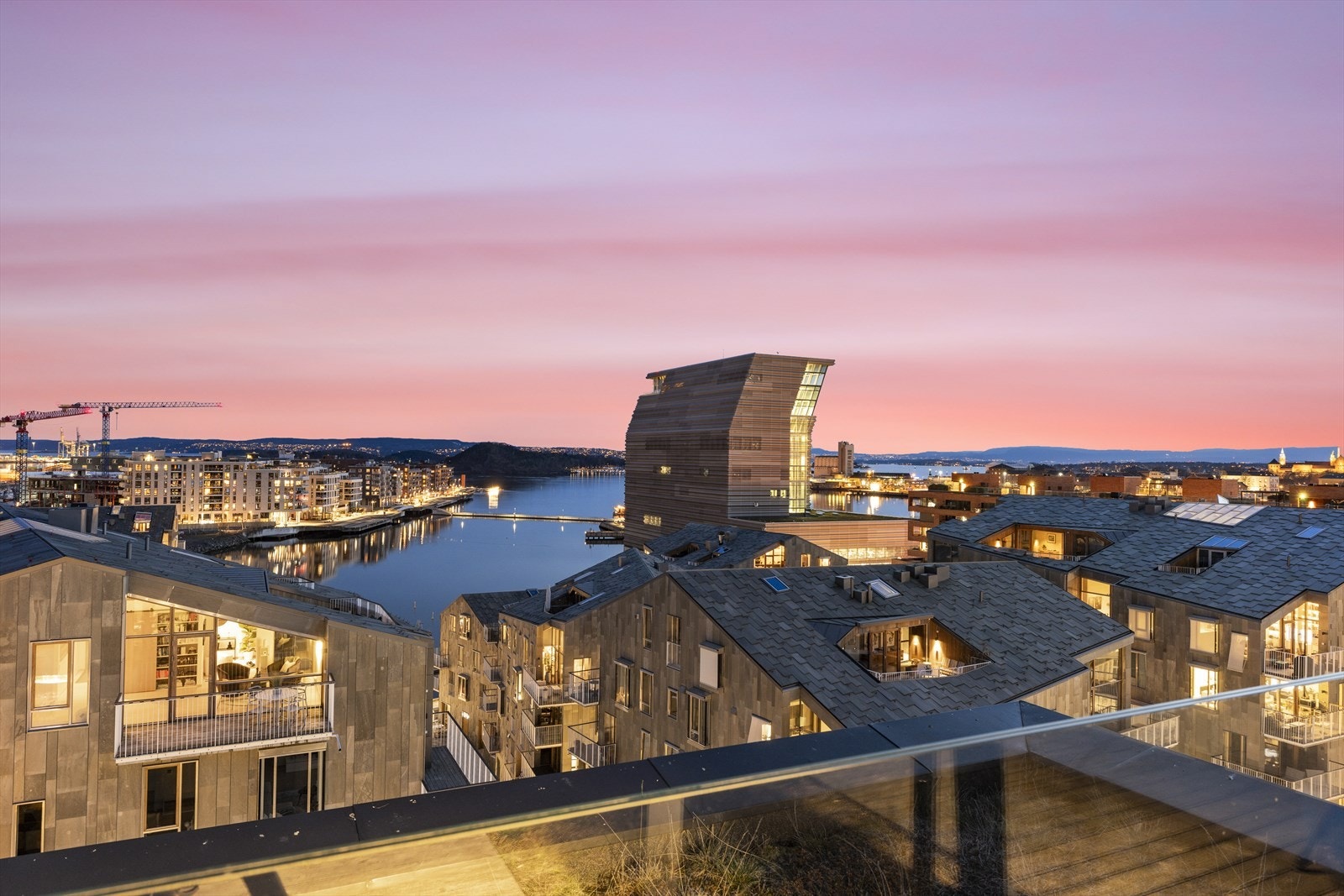 Fantastisk utsikt fra takterrasse Galleribilde