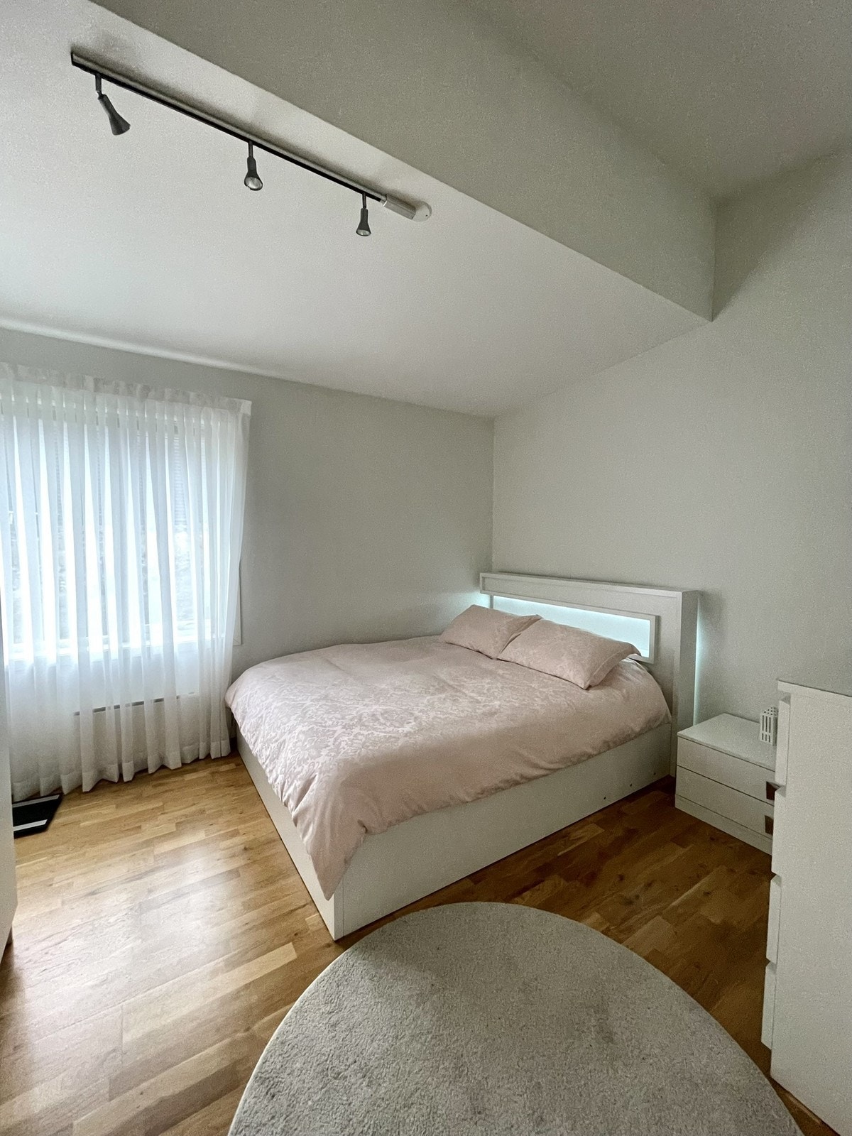 Soverom. Galleribilde