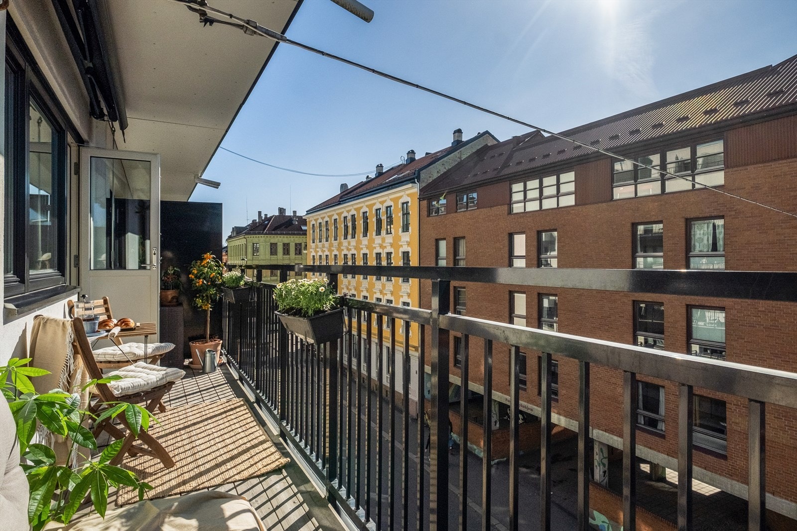 Velkommen til Øvrefoss 8F! Presentert av Magnus Moestue v/Nordvik. Foto: Rullende Fotograf AS. Galleribilde