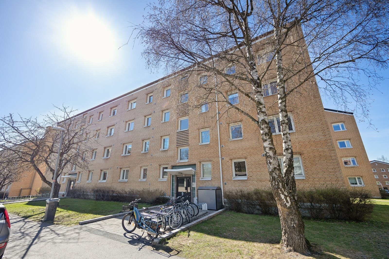 Hyggelig inngangsparti til boligen. Galleribilde
