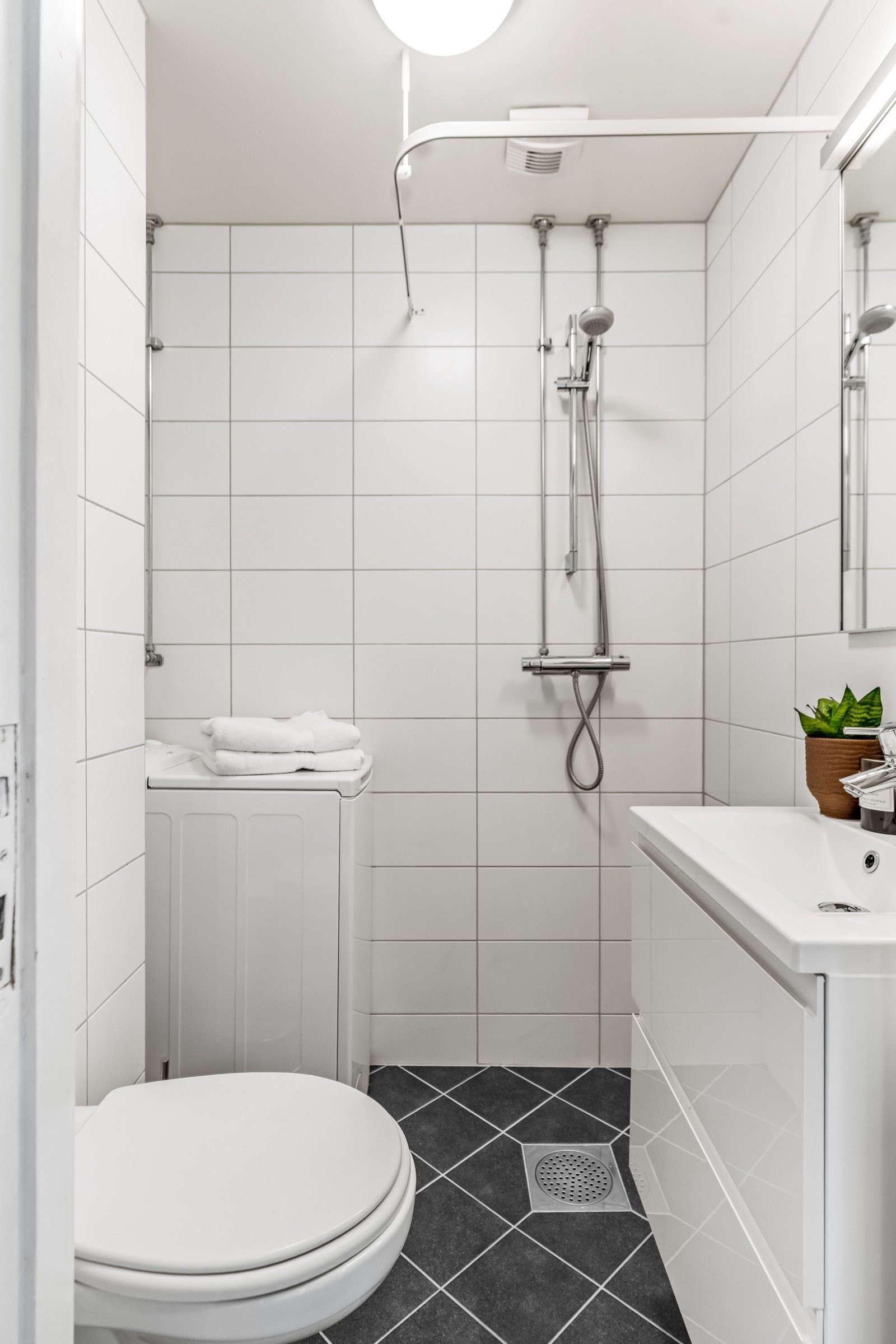 Bad renovert i regi av borettslag i 2015 Galleribilde