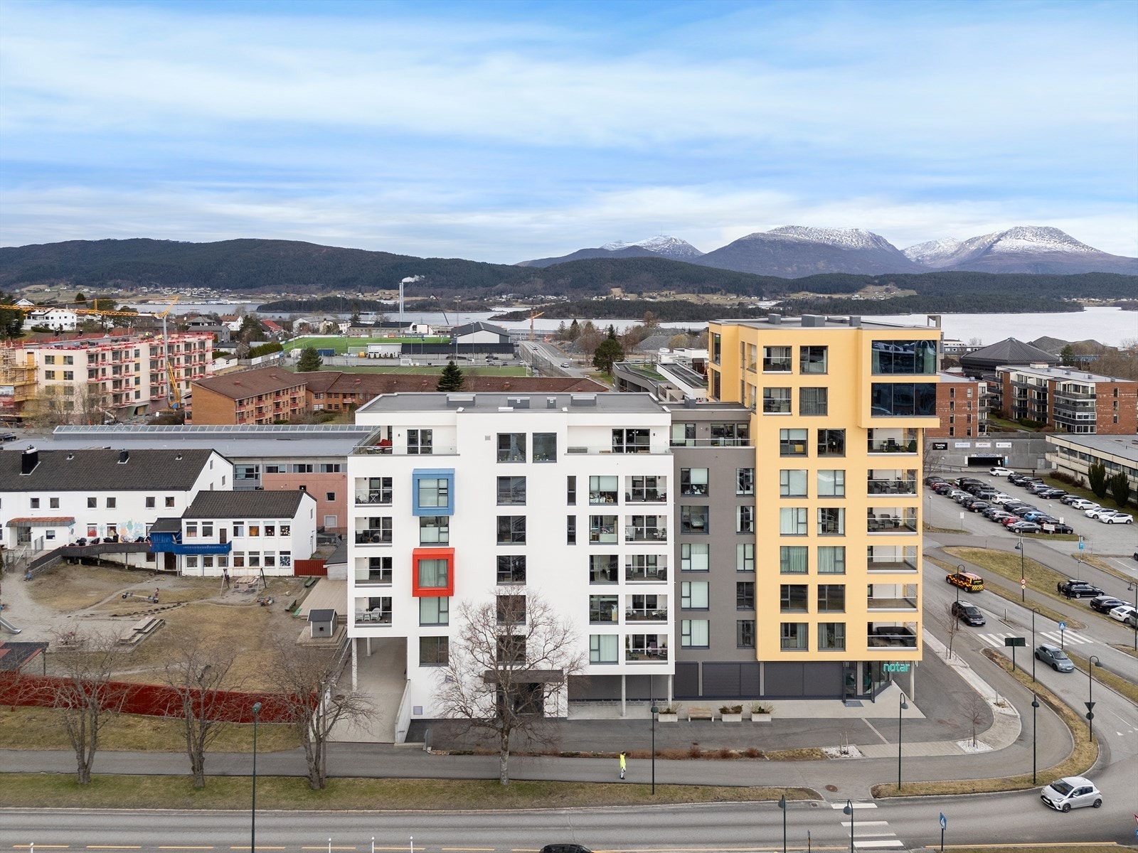 Dronefoto av bygget Galleribilde