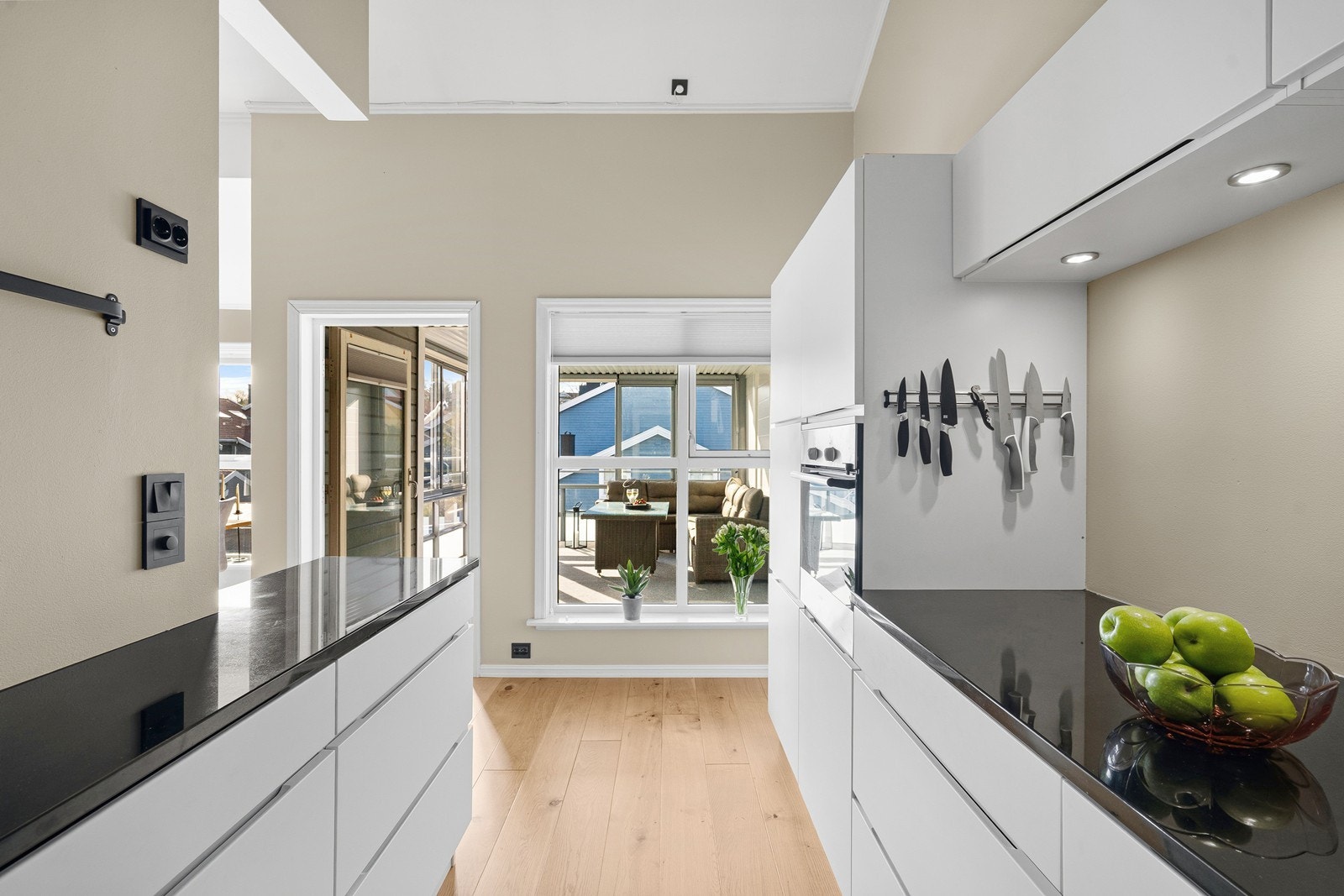 Lekkert, lyst og moderne, med en stilren uttrykksform. Galleribilde