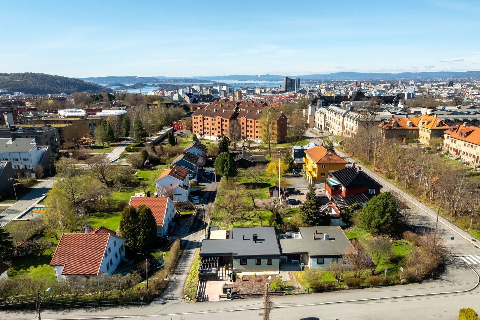 Kort vei til byen og fjorden. Galleribilde