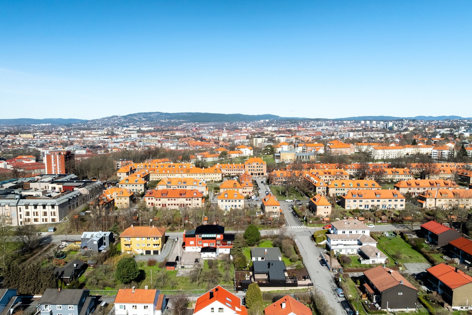 Svært attraktiv beliggenhet på Hasle, og på grensen mot Lille Tøyen hageby. Galleribilde