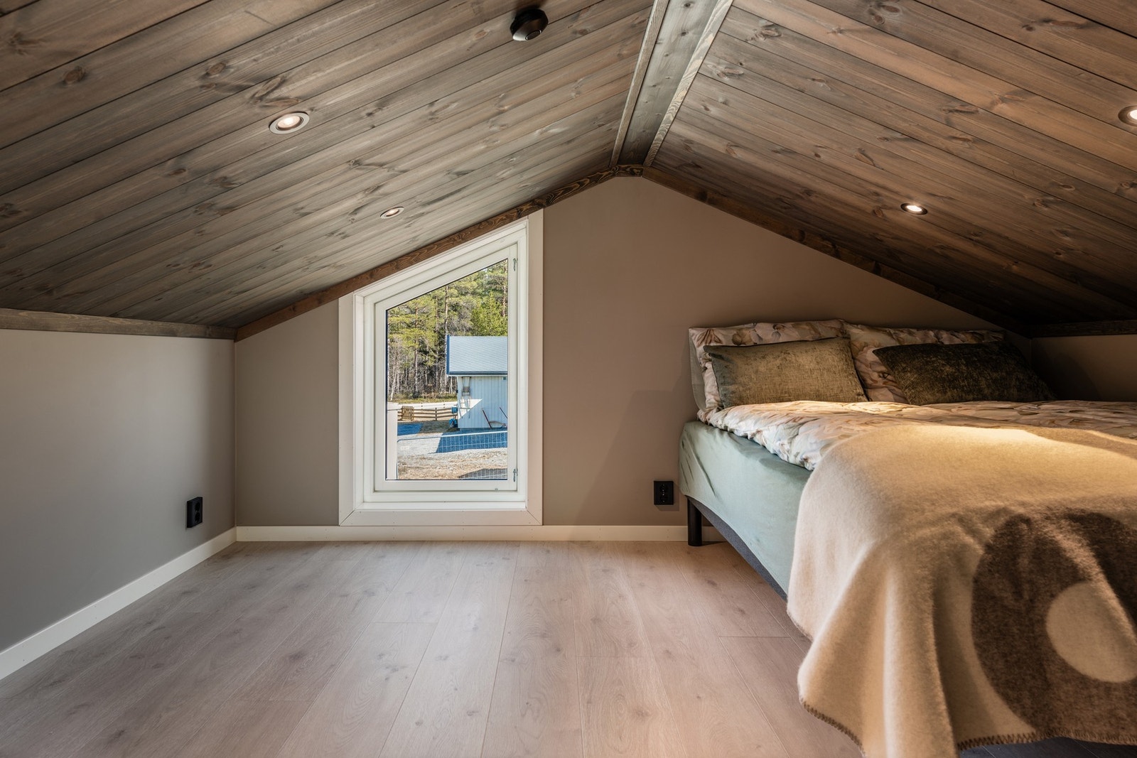 Hemsen gir god plass til ekstra oppbevaring. Galleribilde