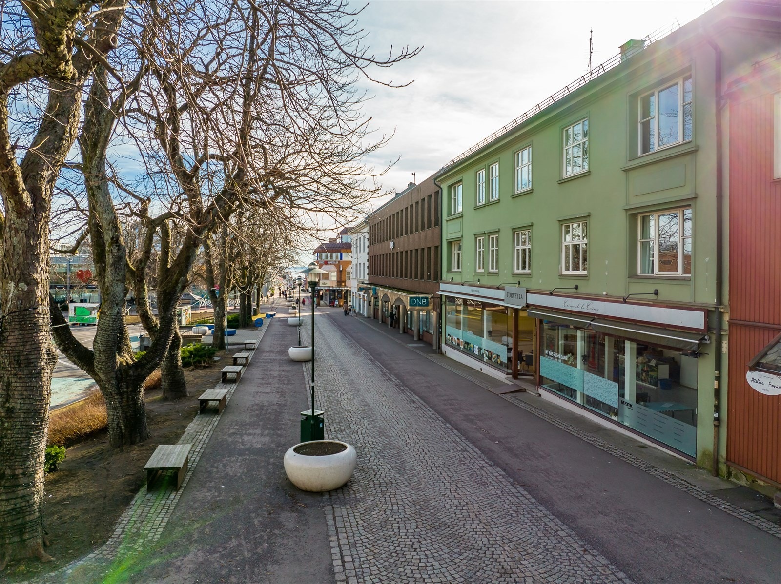 Kort gangvei til gågata i Horten sentrum. Galleribilde