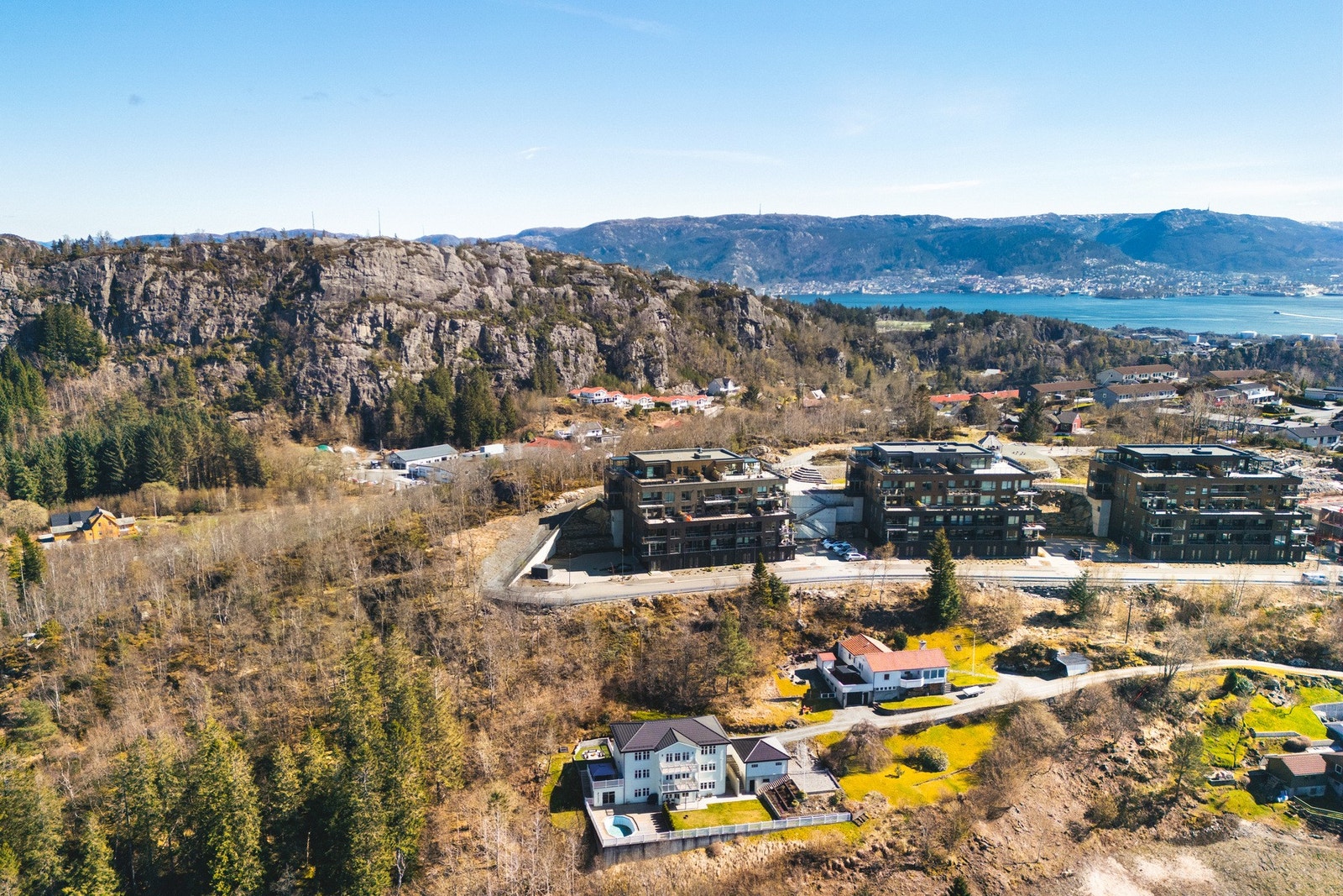 Ved Kleppestø tar båten deg til Bergen sentrum på ca. 14 minutter. Galleribilde