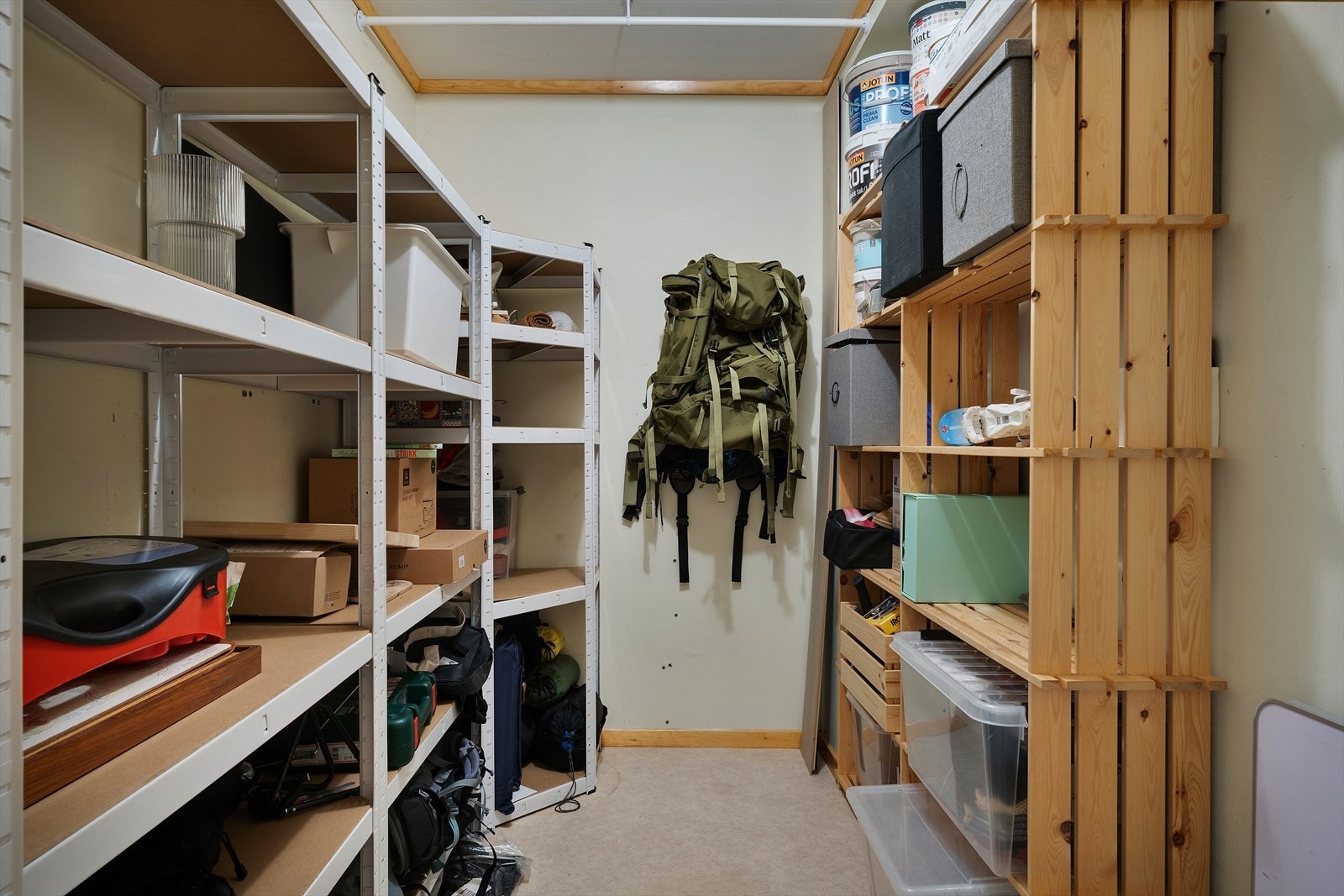 Bodene har et areal på 2,9 m² og 5,2 m². Praktisk med utvendig bod like ved leiligheten. Galleribilde
