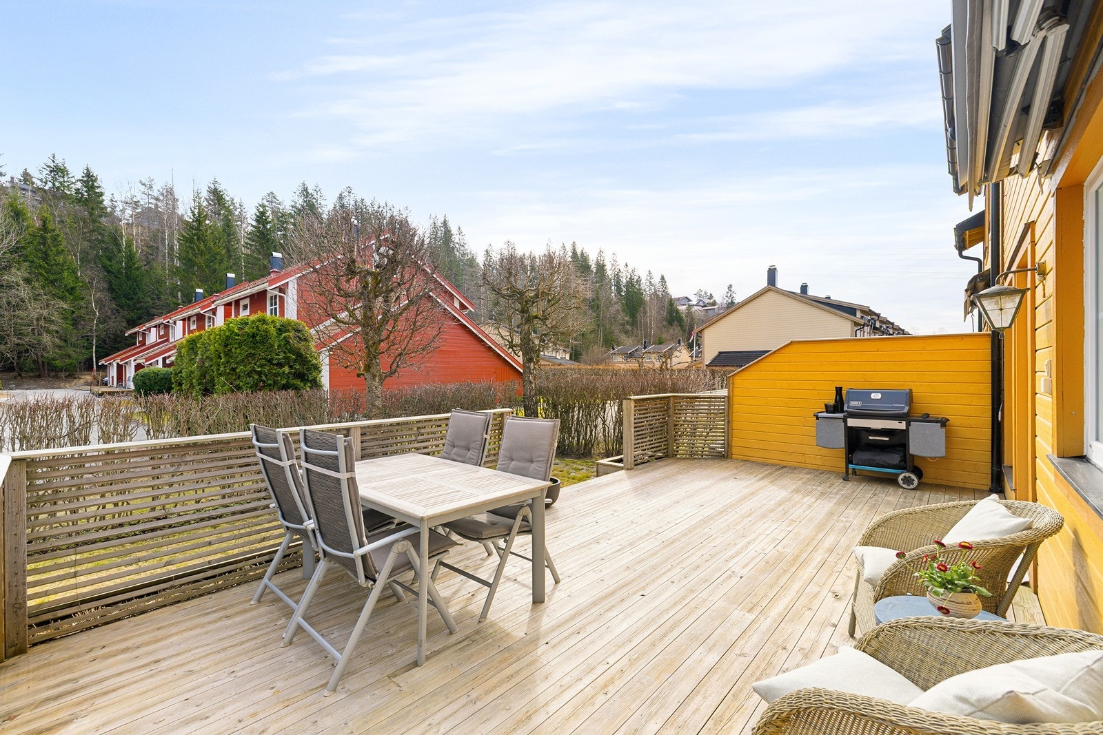 Tæruddalen byr på et svært godt bomiljø ved inngangen til Romeriksåsen og flott lysløype. Galleribilde