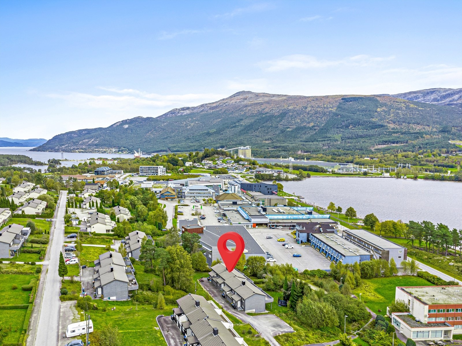 Velkommen til Tiurvegen 6B! (Foto: Studiovest (Aleksander Koløy) Galleribilde