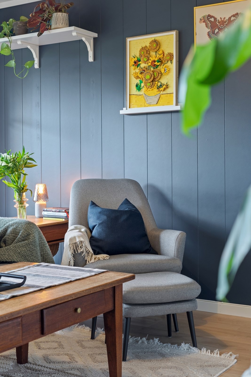 God plass til sofagruppe, samt et fleksibelt oppholdsrom som enkelt tilpasses dine behov Galleribilde