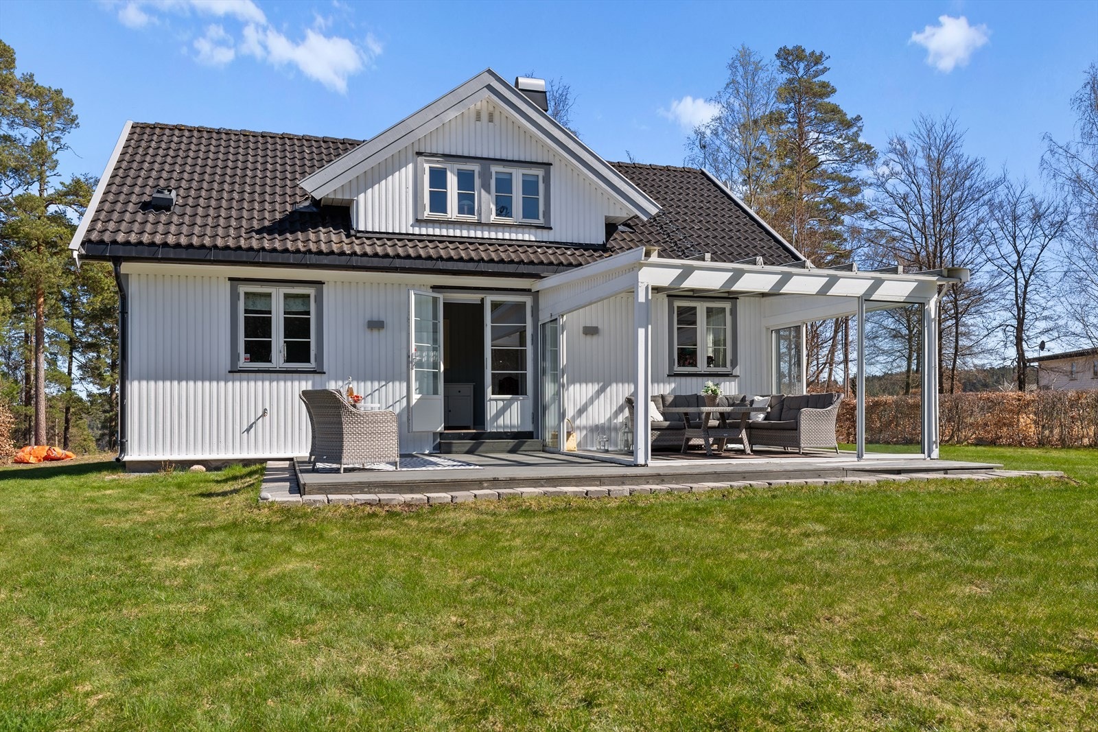 Et særdeles flott uteområde med rikelige solforhold. Galleribilde