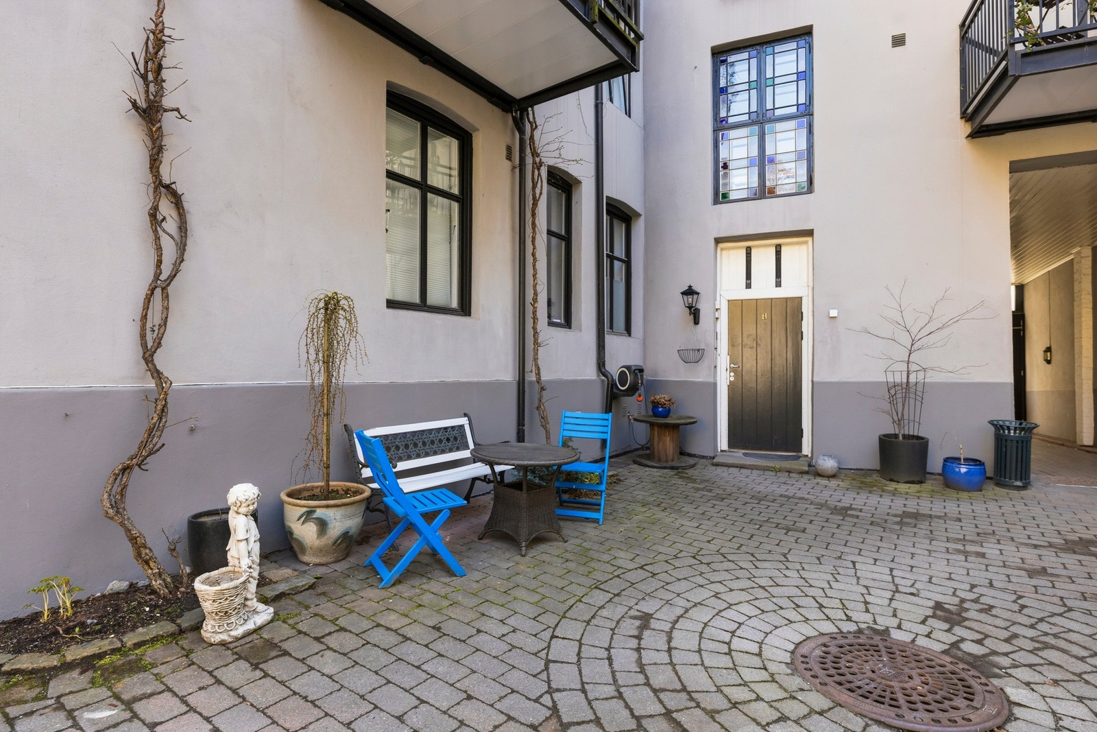 Det er en fint opparbeidet bakgård til glede for alle beboere Galleribilde