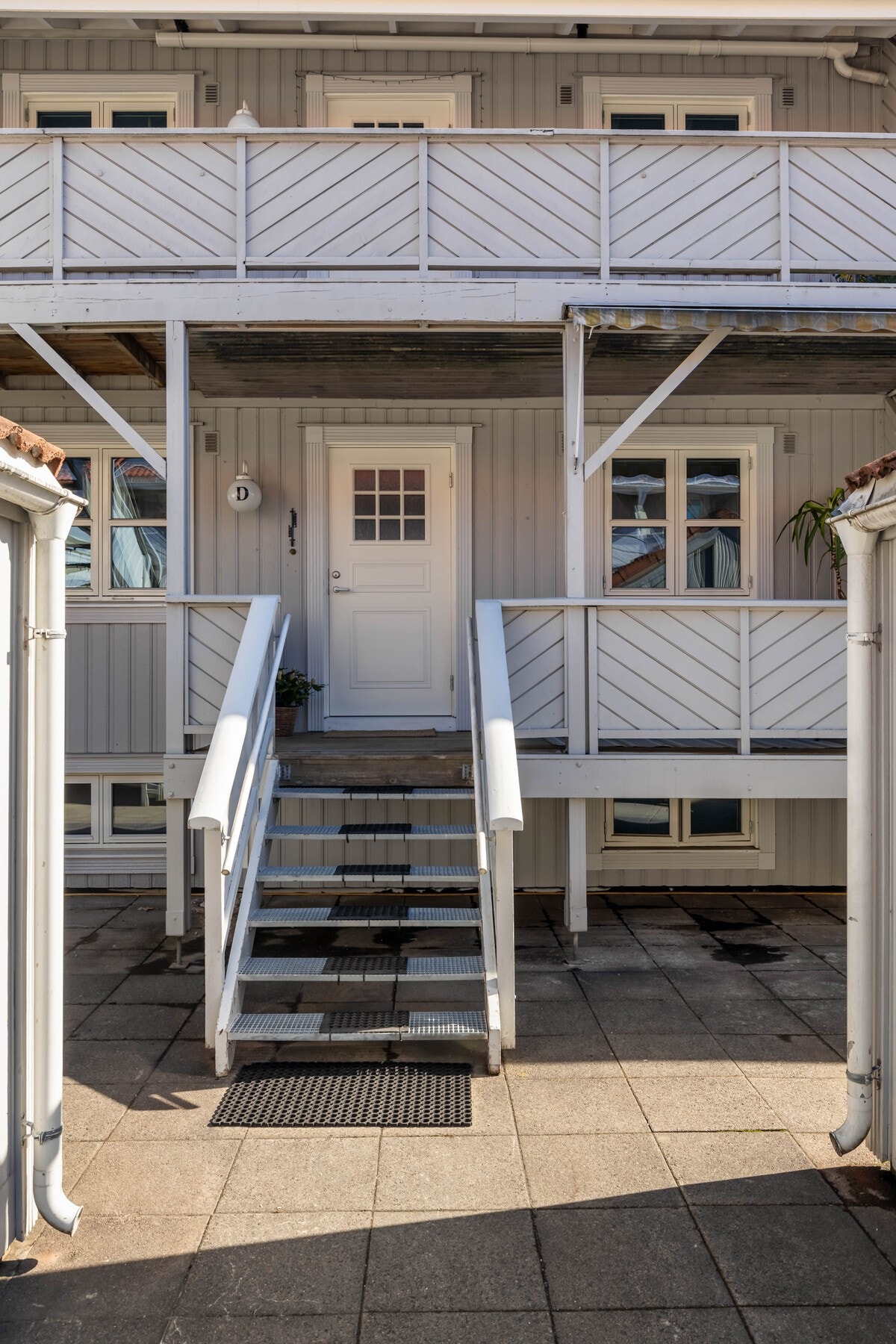 Dette er en flott mulighet for deg som ønsker en oppgradert og lettstelt leilighet i et godt bomiljø. Galleribilde