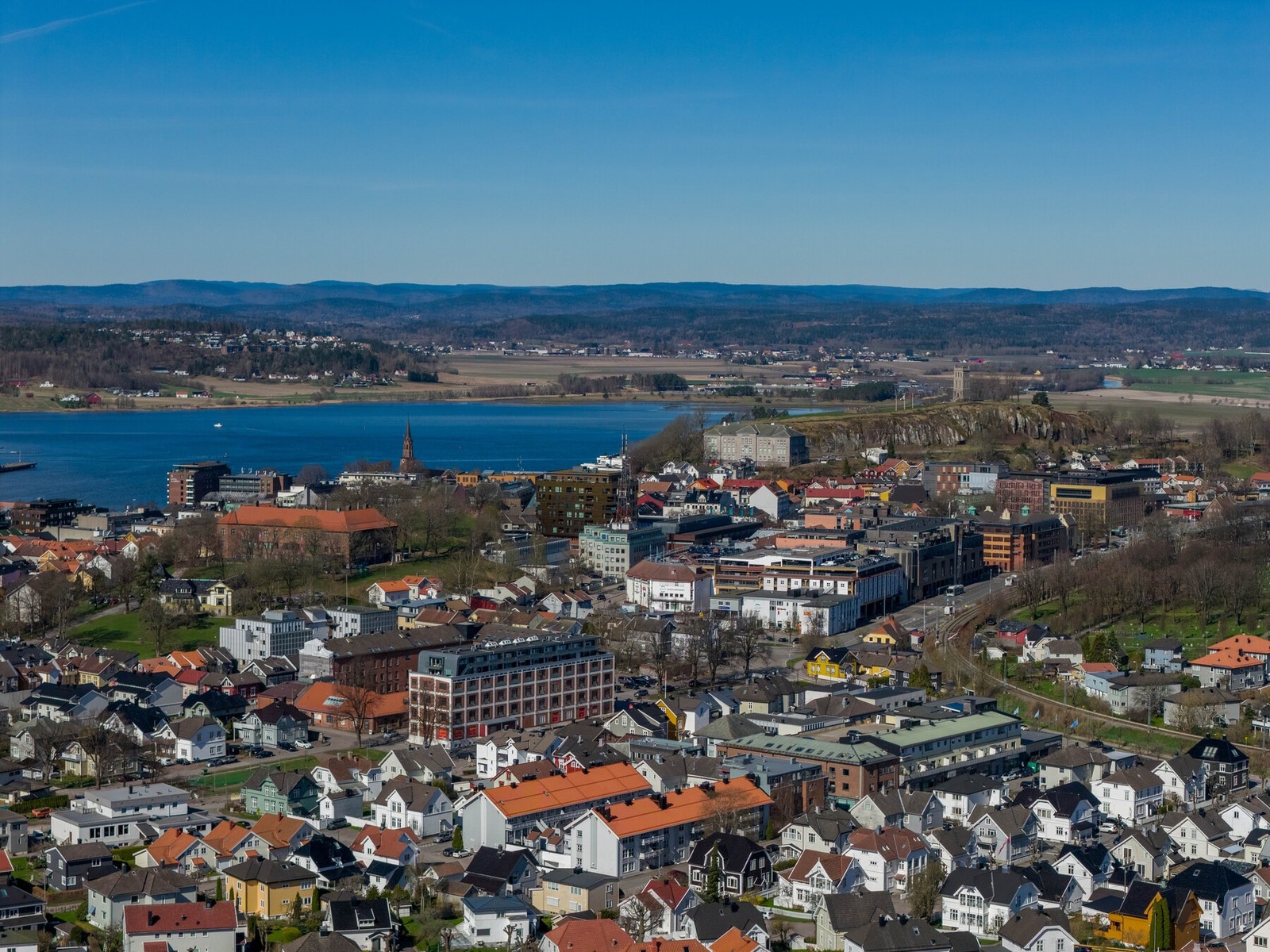 Dronefoto nærområde. Galleribilde