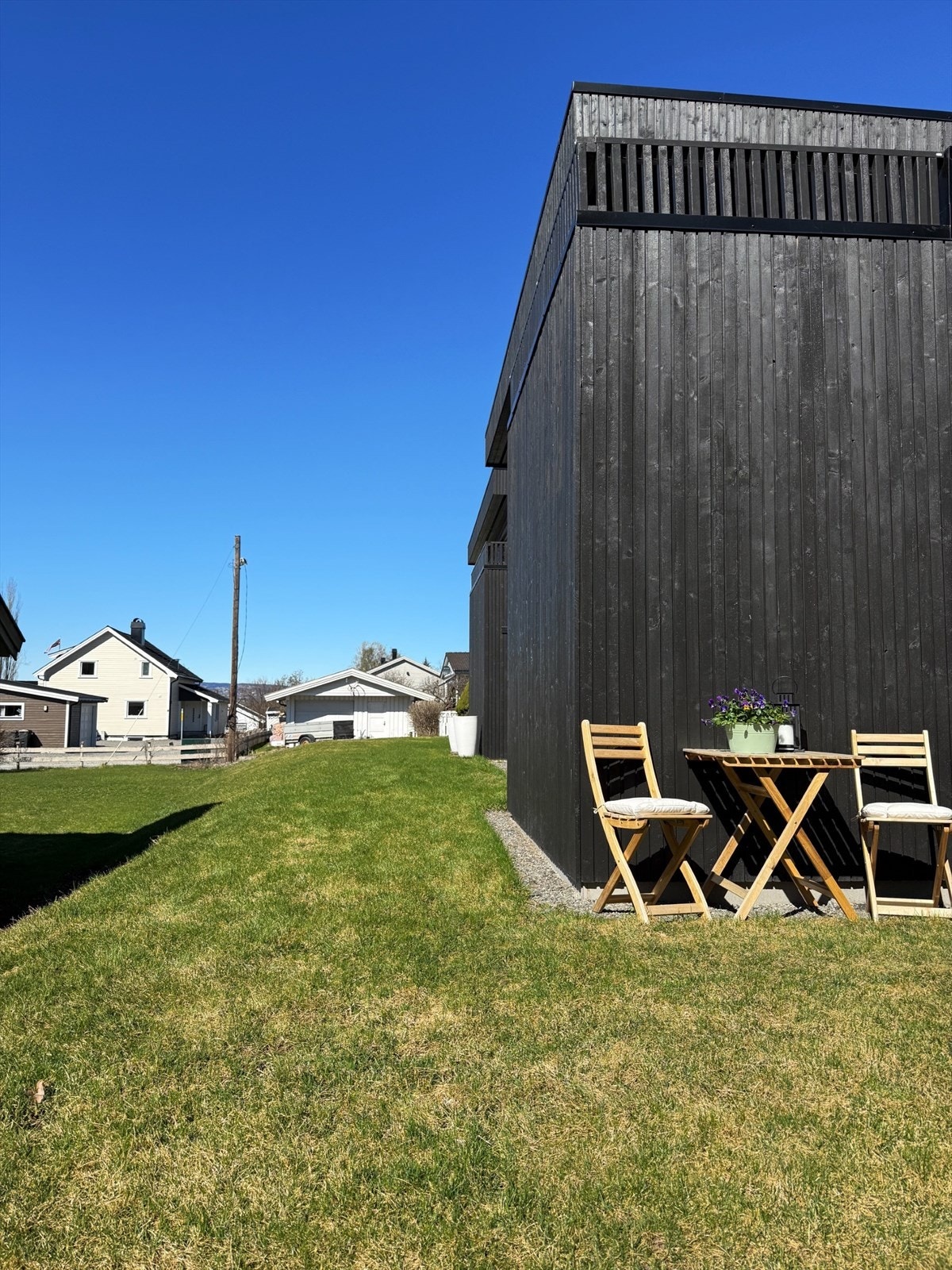 Selgers eget bilde. Galleribilde