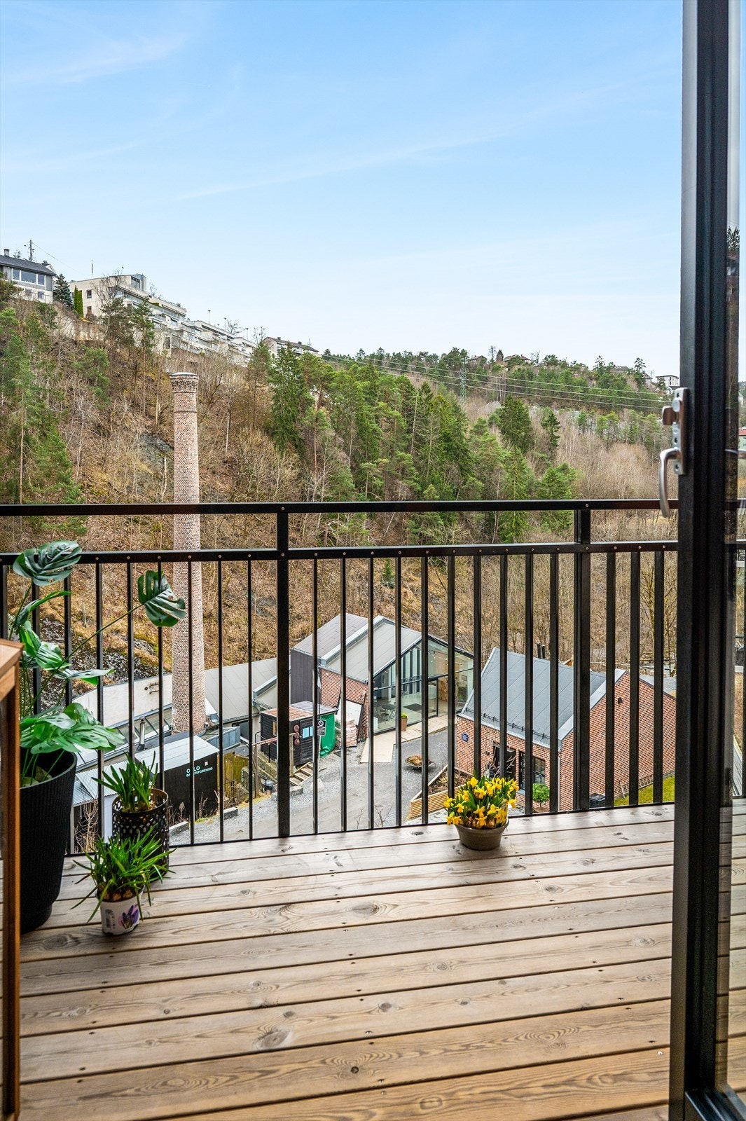 Her får du kvaliteter som solrik balkong, lekre materialvalg og høy bokvalitet. Galleribilde
