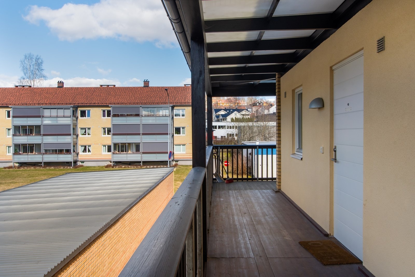 Leiligheten ligger helt på hjørnet og har kort vei til heisen. Galleribilde