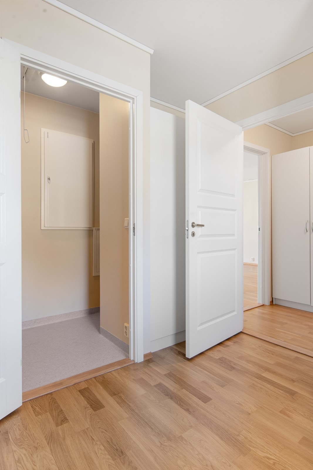 Her er det også en smart og praktisk bod med utslagsvask! Galleribilde