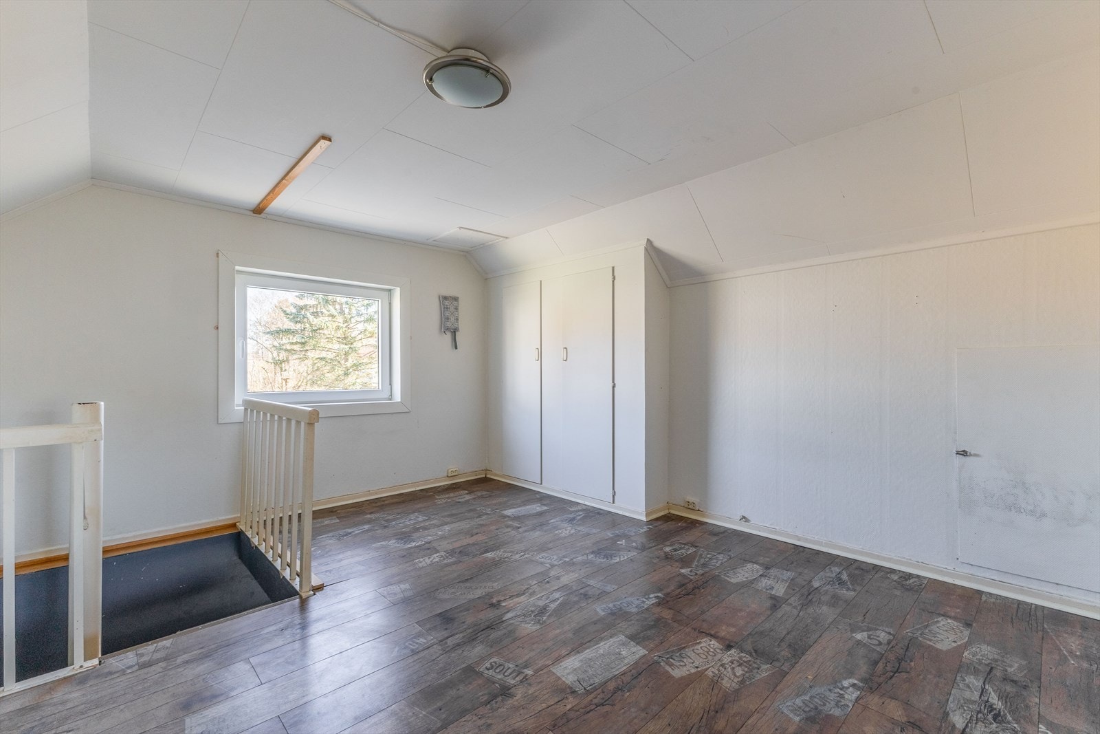 Trapperommet i andre etasje har fleksible bruksmuligheter, eksempelvis som loftstue eller ekstra oppholdsrom. Galleribilde