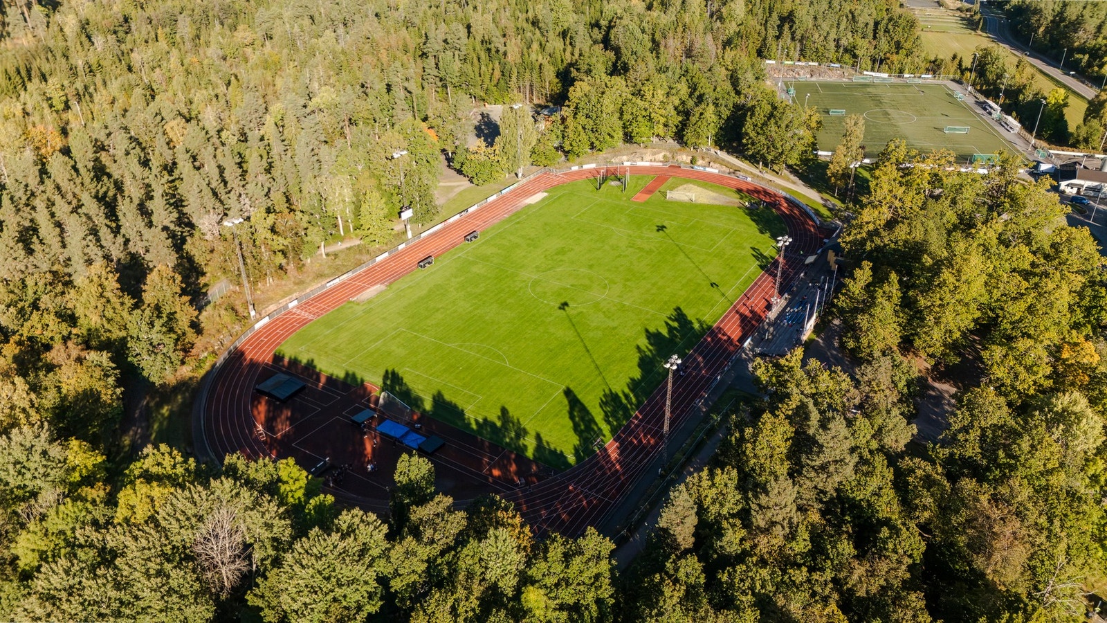 Bergerbanen - her finnes flotte skogsområder og turmuligheter, idrettsbane og fotballbaner Galleribilde