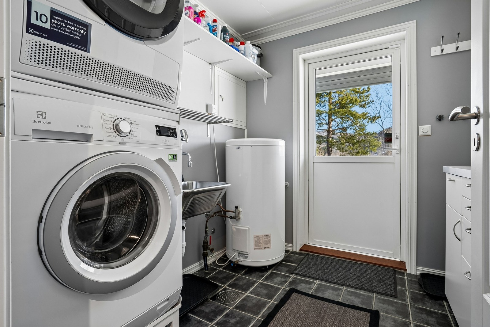 Vaskerom, egen inngang Galleribilde