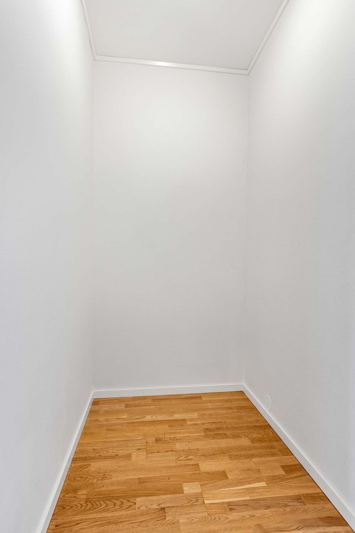 Innvendig bod Galleribilde