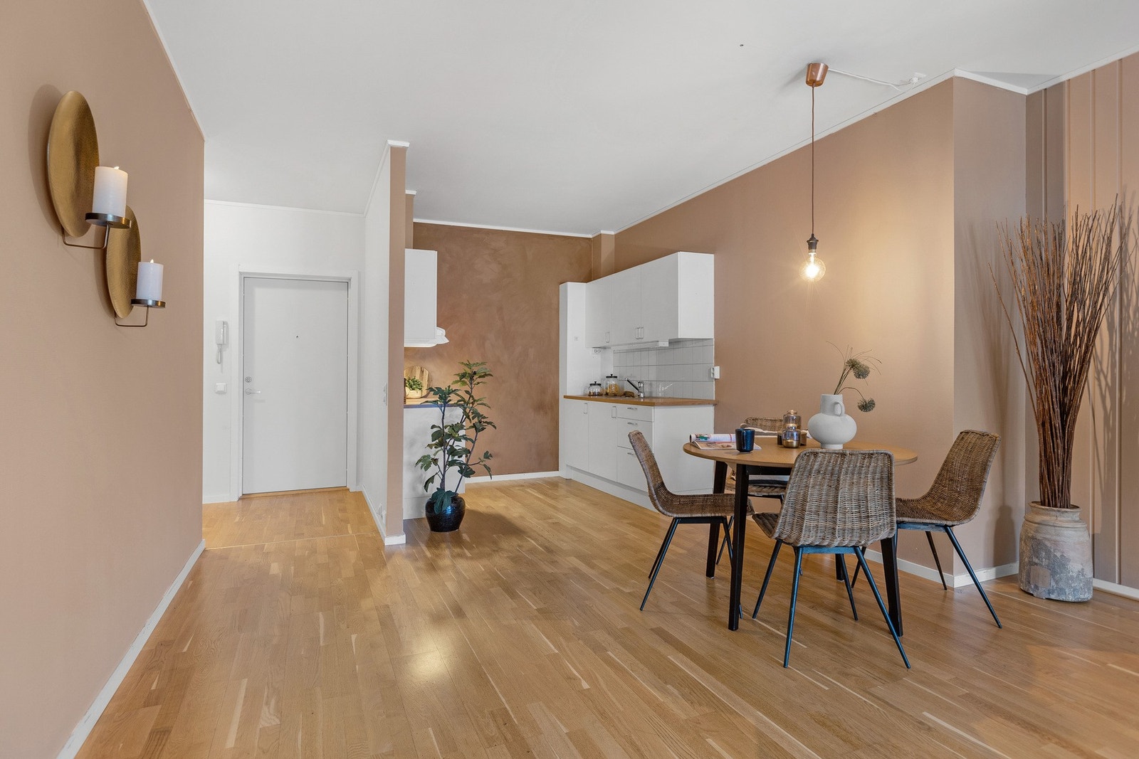 Leiligheten ligger på bakkeplan Galleribilde