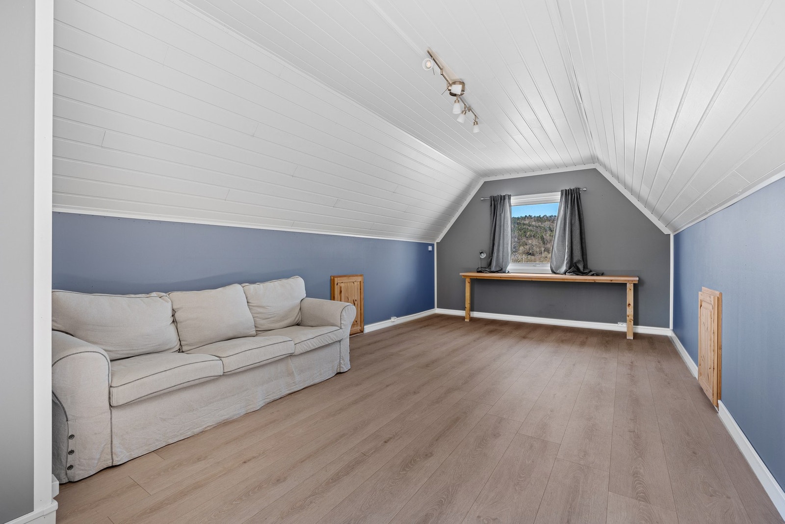 Garasjeloft Galleribilde