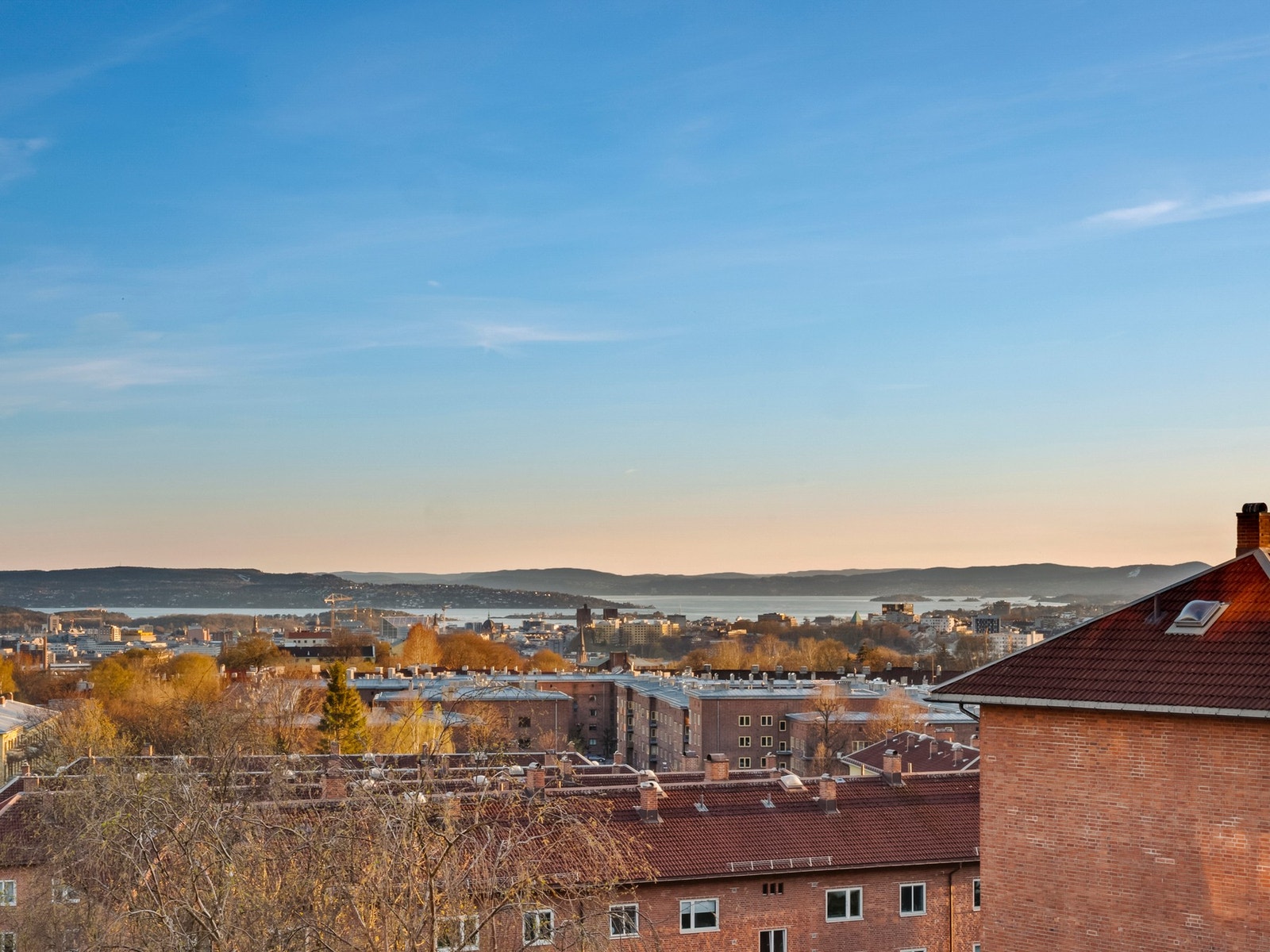 Spektakulær utsikt over Oslo by og Oslofjorden Galleribilde