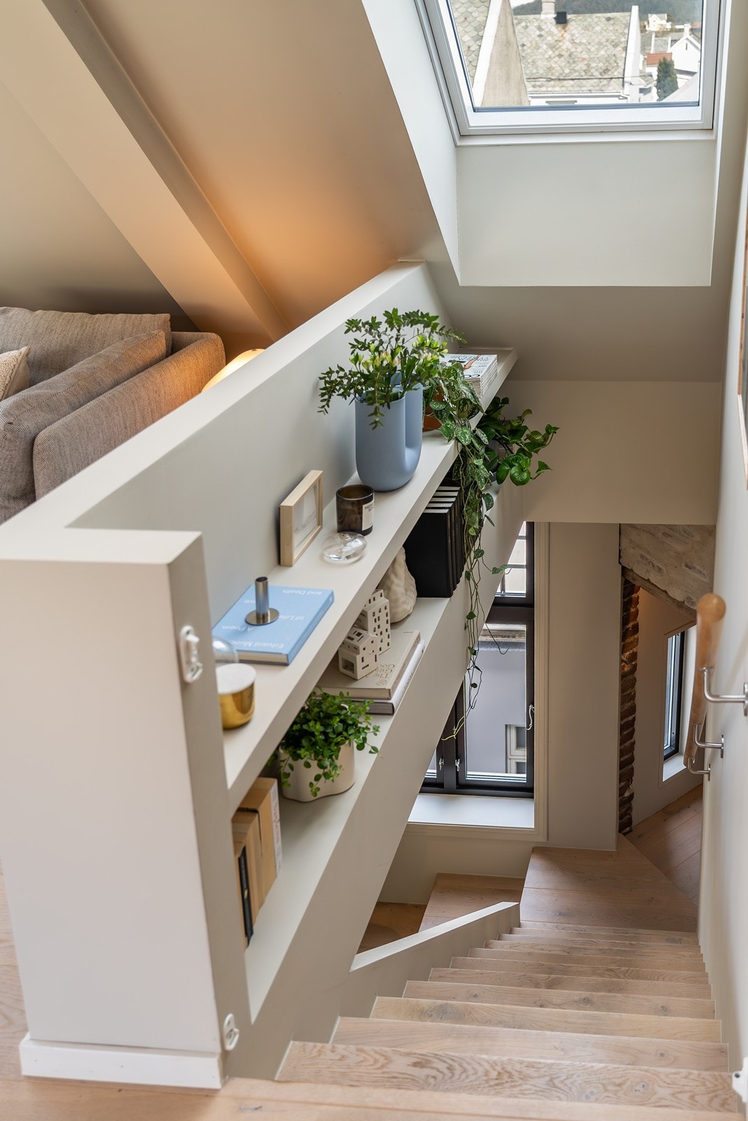 Flotte detaljer i trappen. Galleribilde