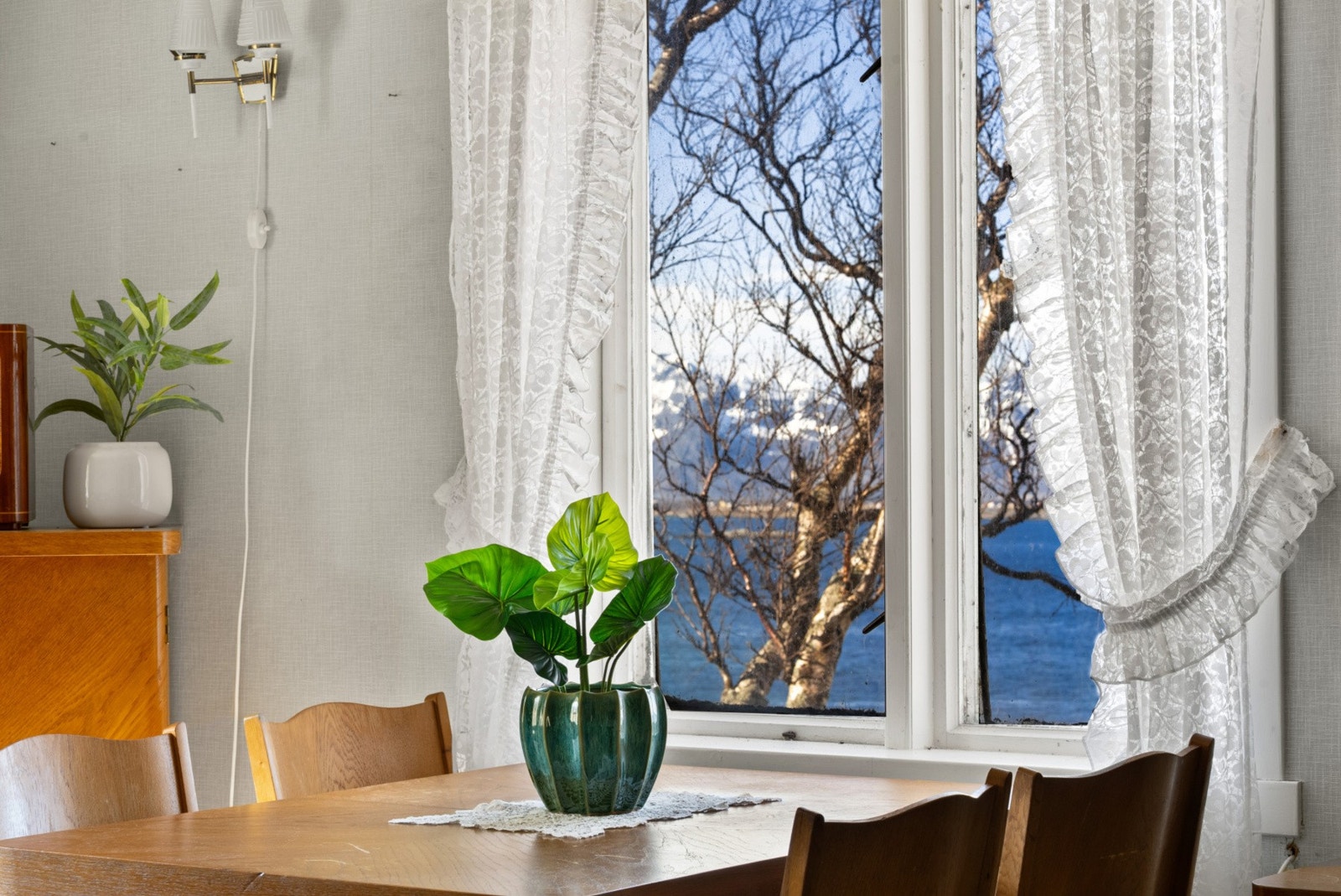 Her er det fin plass til å innrede med et spisebord for felles måltider og gode samtaler. Galleribilde