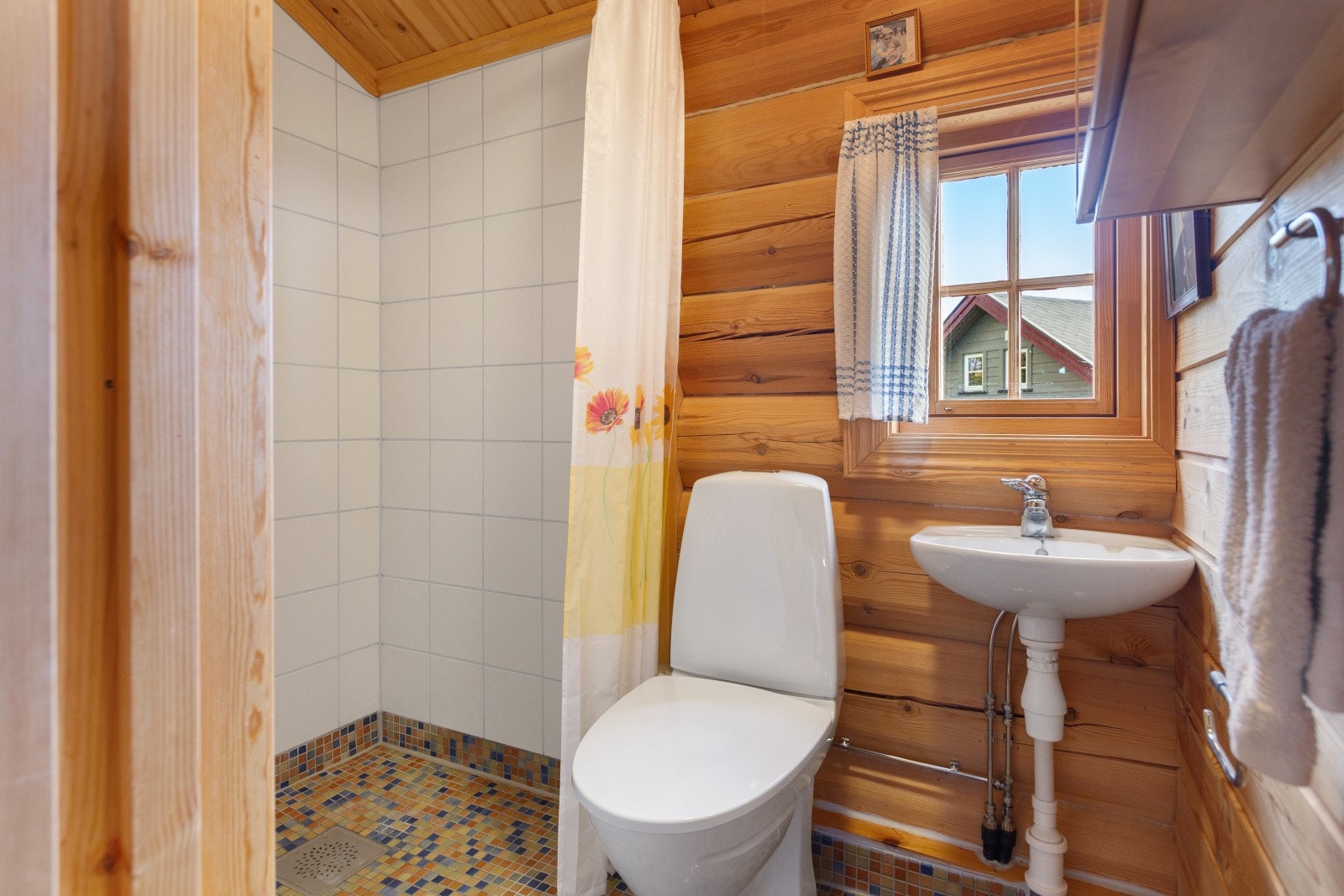 Badet i tømmerannekset Galleribilde