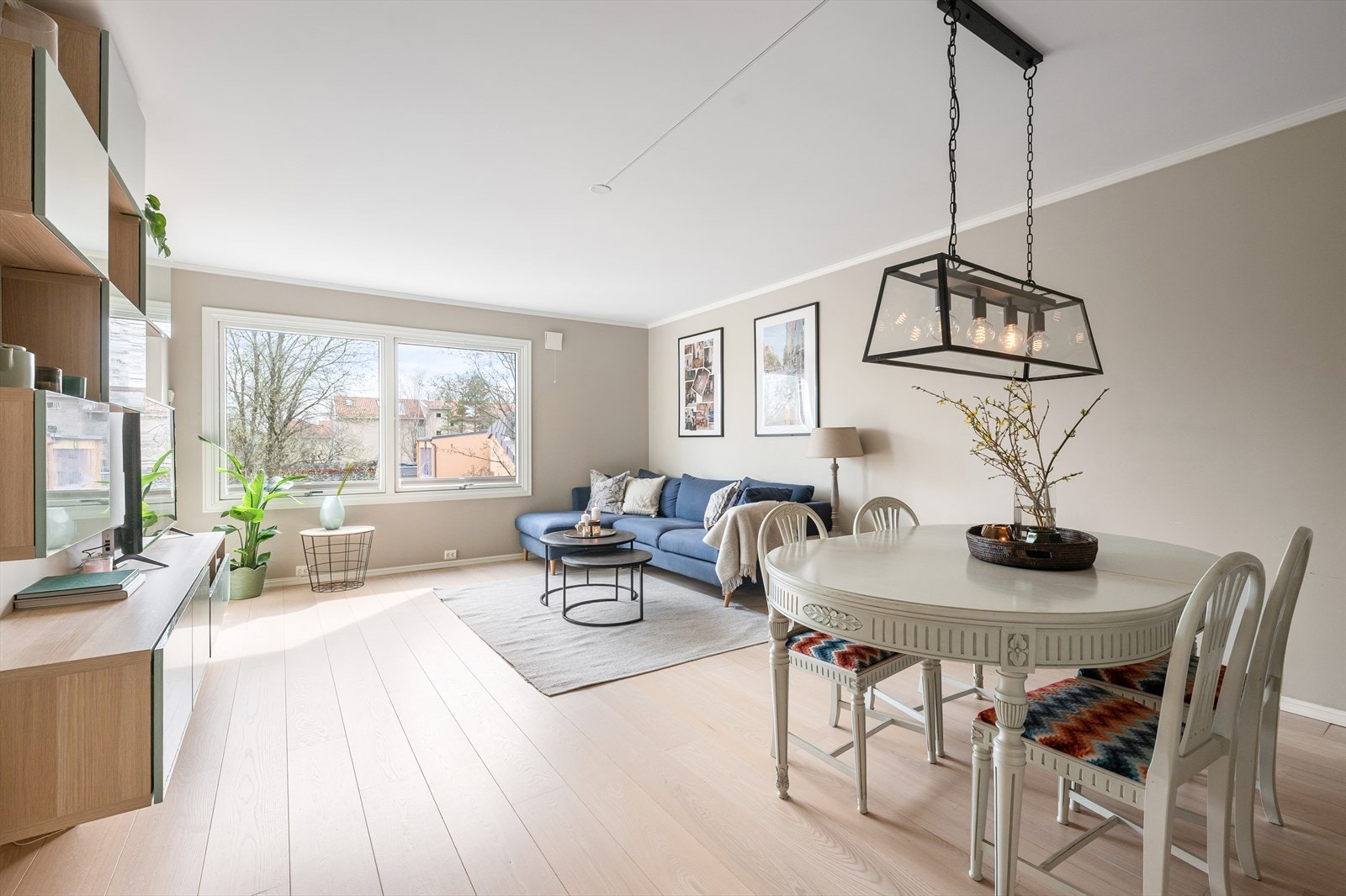 Velkommen til Landingsveien 13! - presentert av Eystein Garathun Næss v/Nordvik Eiendom. (Foto: Arne N. Schram) Galleribilde