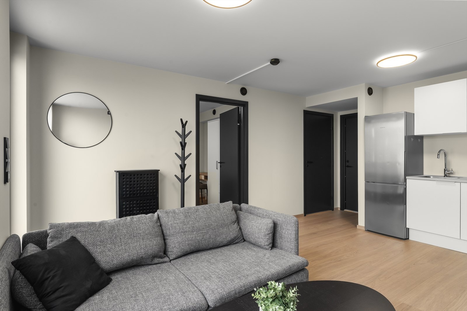 Boligen har også en egen utleiedel i første etasje, som alternativt kan benyttes av eier dersom det er ønskelig. Galleribilde