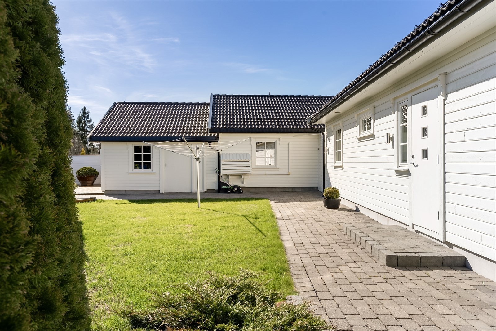 Utgang/ inngang til vaskerommet Galleribilde