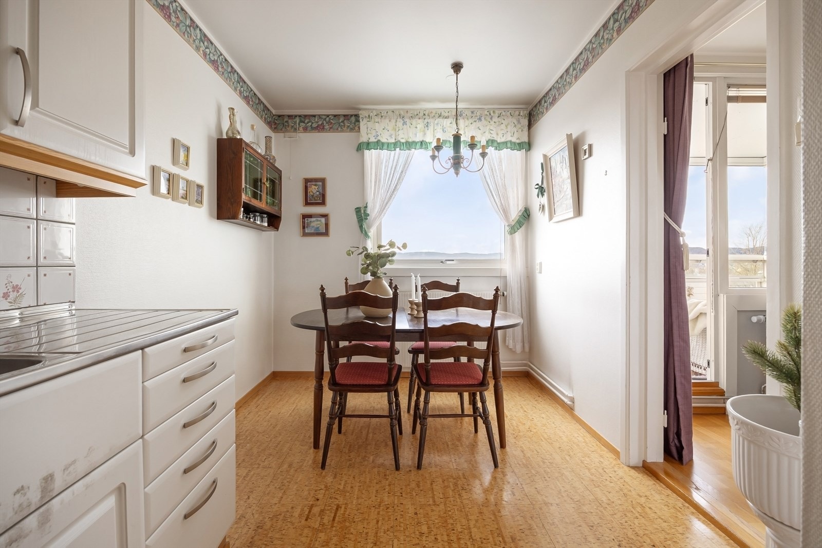 Her kan venner og familie inviteres til hyggelige middager. Galleribilde