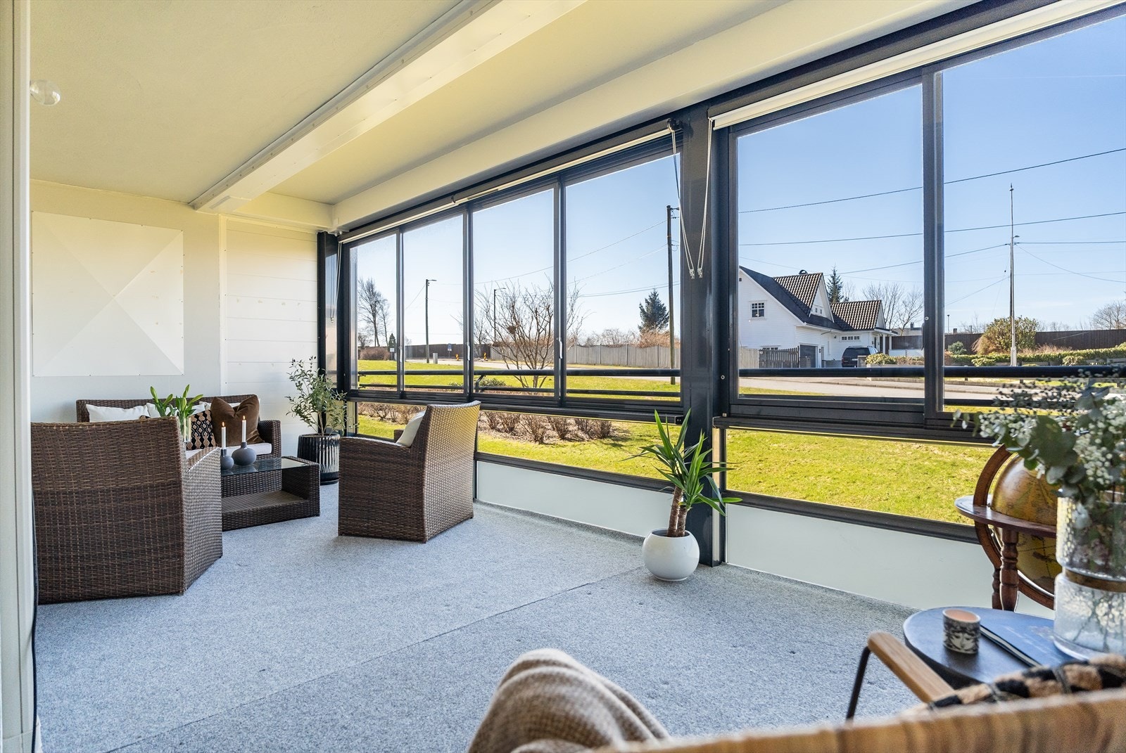 Herlig innglasset balkong (20 kvm) Galleribilde