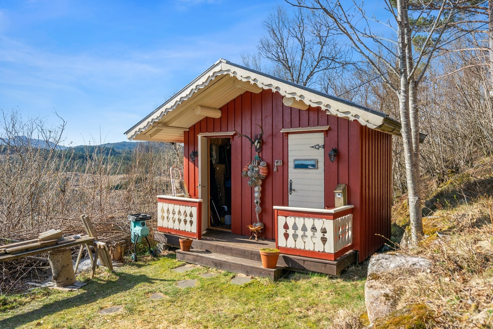 Redskapsbod/Utedo Galleribilde