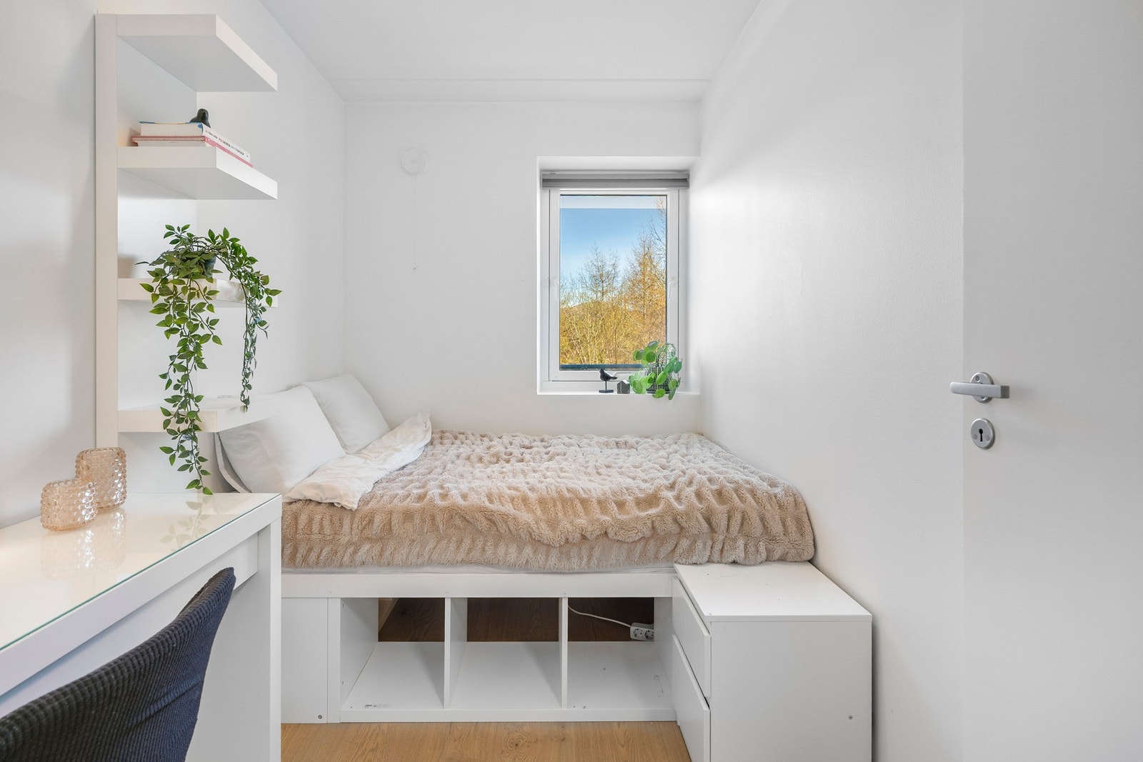 Soverommene har fleksible bruksmuligheter og kan brukes som barnerom, kontor eller gjesterom Galleribilde