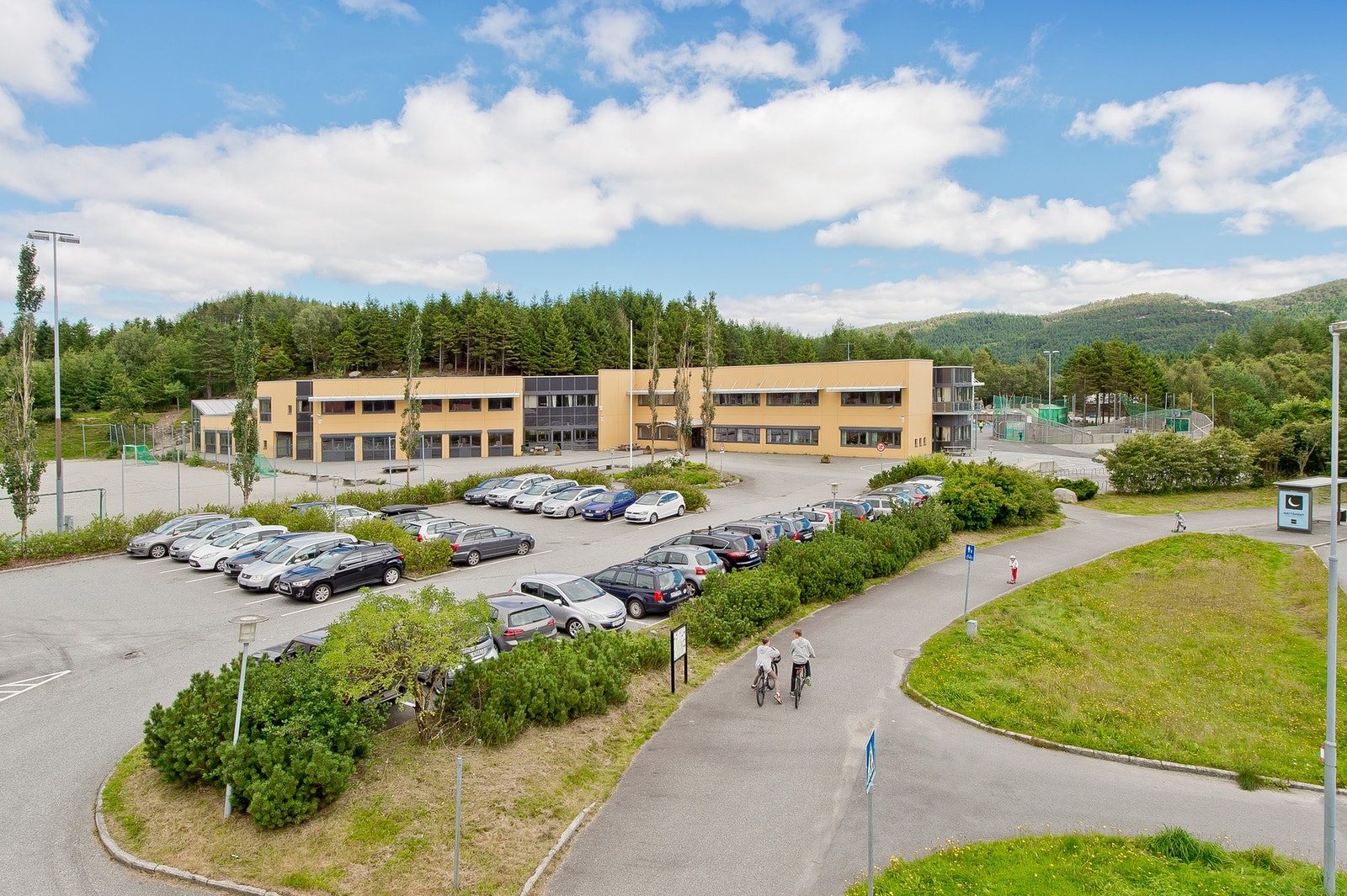 Gangavstand til Bogafjell Skole Galleribilde