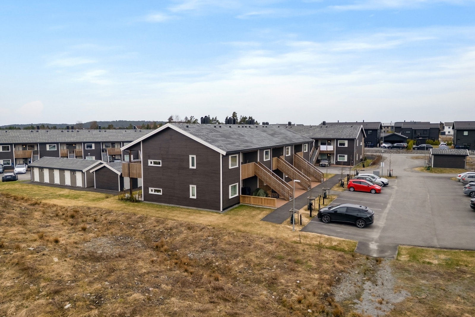 Området har blitt utviklet de siste årene - så her vil du bo relativt nytt og fint Galleribilde