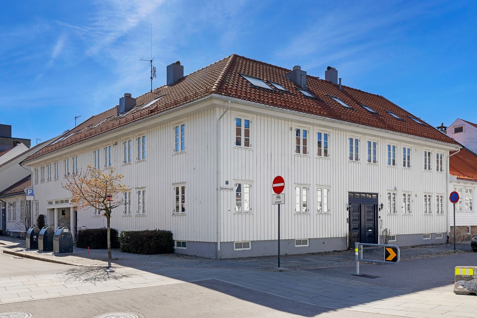 Husk å melde deg på visning! Galleribilde