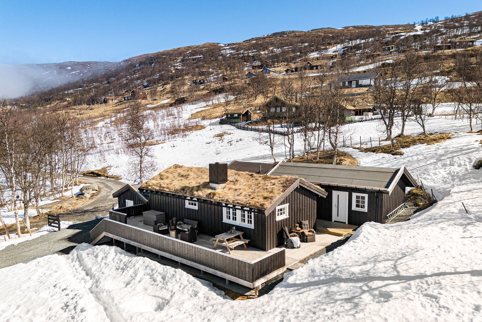 Aktiv Eiendomsmegling v/Kirsti Næss Olsen har gleden av å presentere Vekvesenget 49. Foto: Vidar Alvik/ Grattis foto. Galleribilde