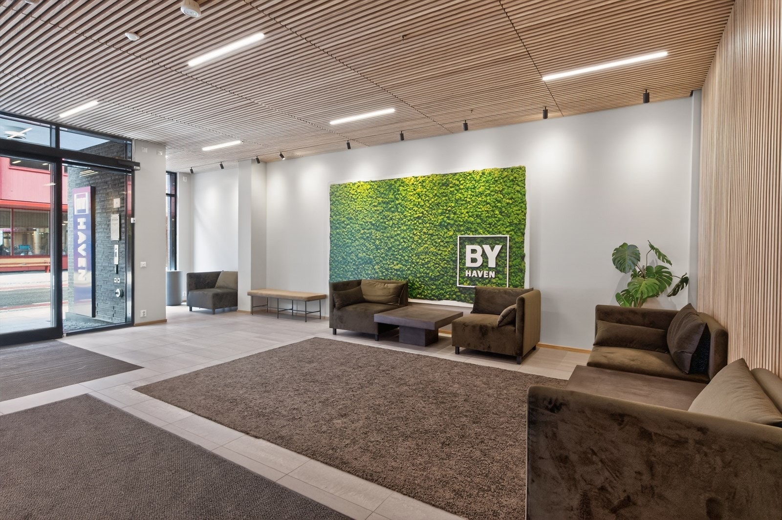 Innbydende inngangsparti fra Tordenskjolds gate til ByHaven! Galleribilde