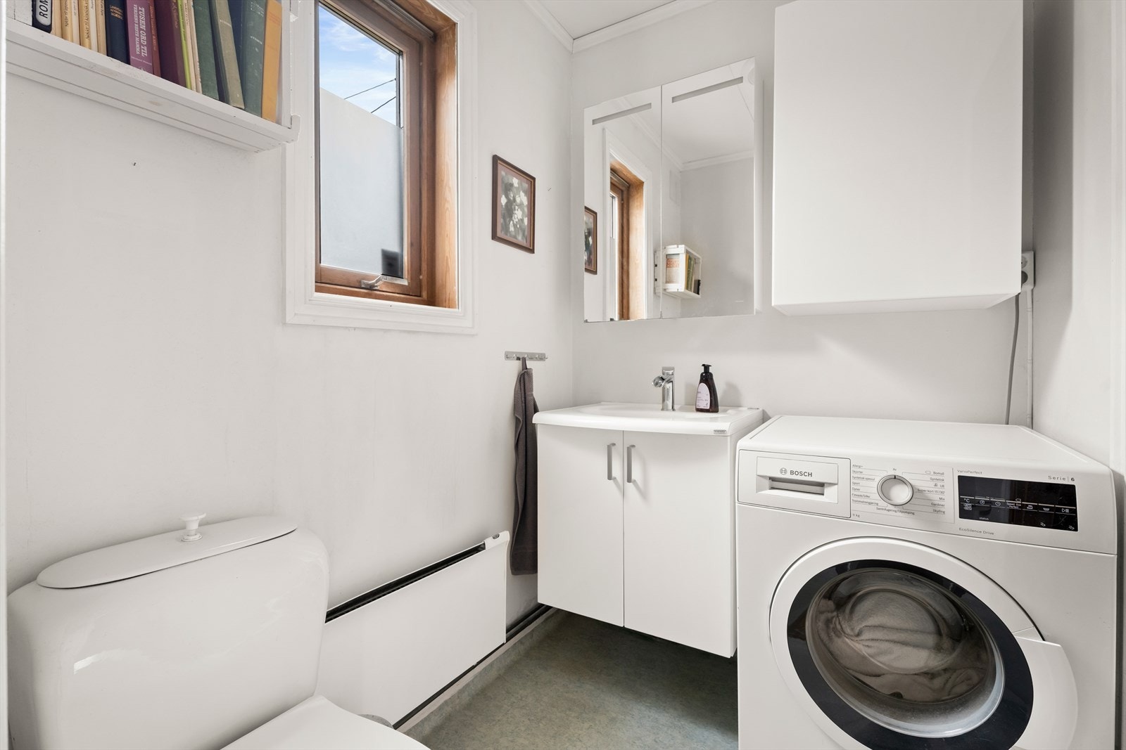 Badet anbefales å renoveres i sin helhet. Galleribilde