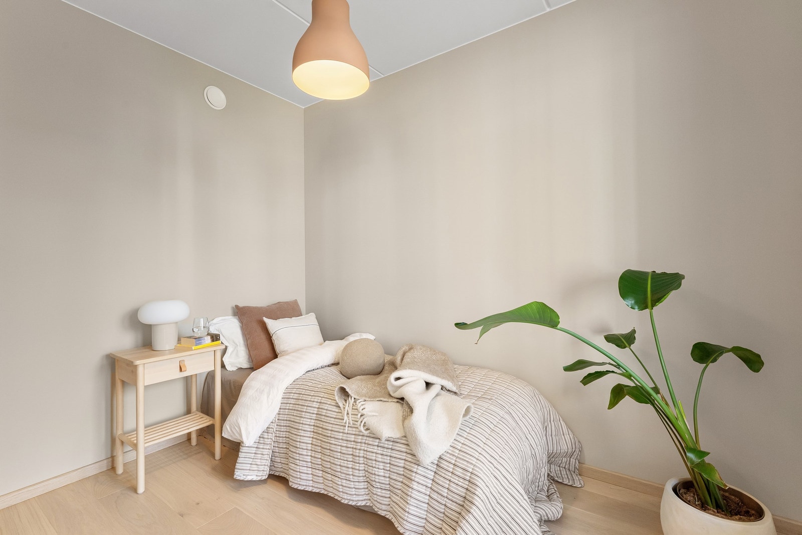 Leiligheten har tre gode soverom Galleribilde